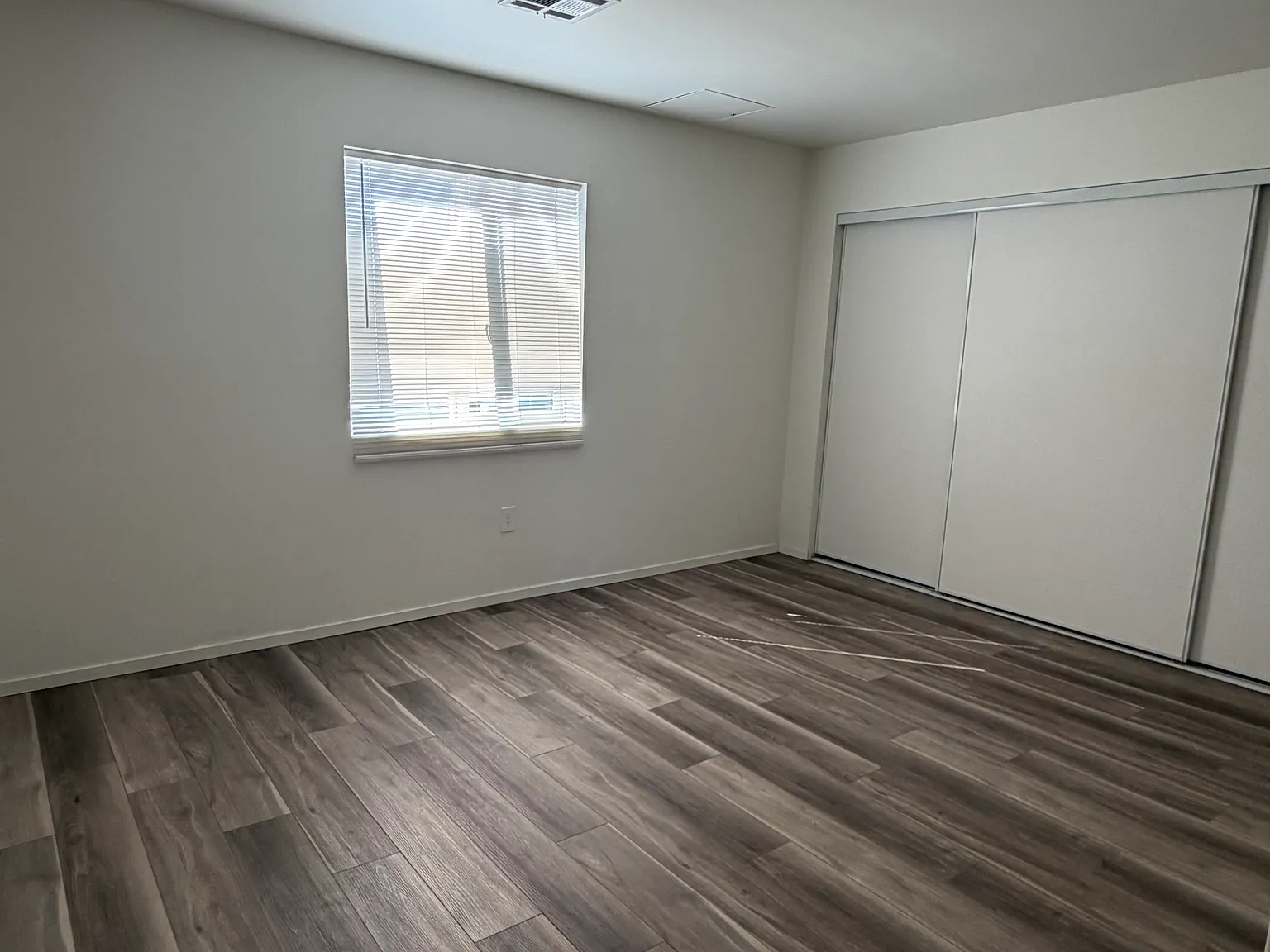 2 bed, 1024 sqft, $1,350 — Photo 1