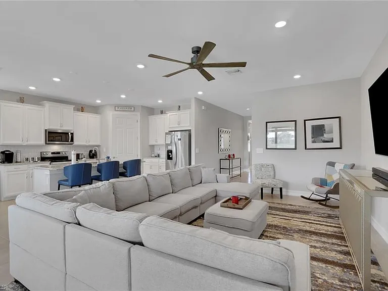 14537 Stern Way — Photo 7