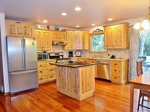 2nd image of 6358 Aspen Dr