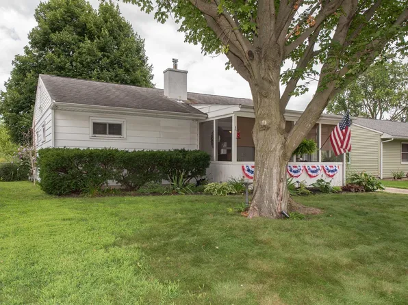 2500 Foxhall Dr, Lafayette, IN 47909