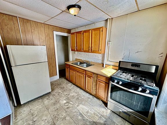 2nd image of 2510 S 5th St APT 3
