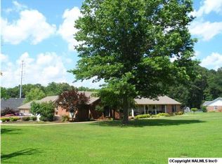 1407 Penn Rd SW, Hartselle, AL 35640