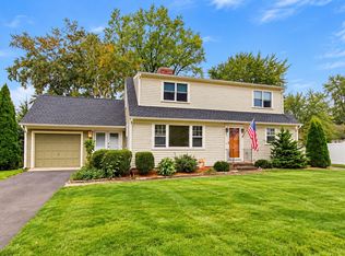 25 Saint Anthony St, Chicopee, MA 01013