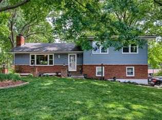 3 NE 81st St, Kansas City, MO 64118