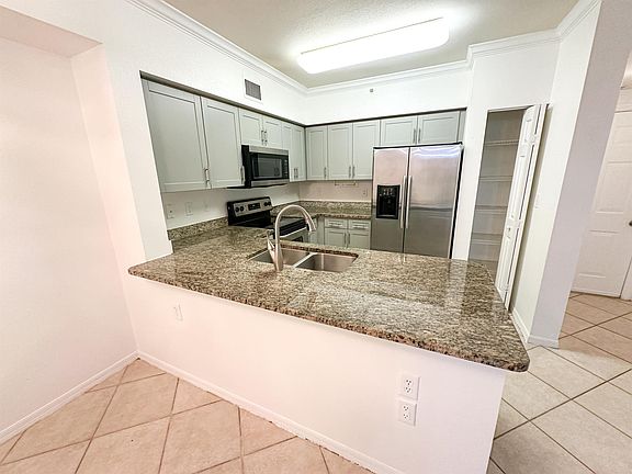 4th image of 6434 Emerald Dunes Dr APT 203