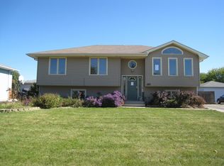 412 N 129th Infantry Dr, Joliet, IL