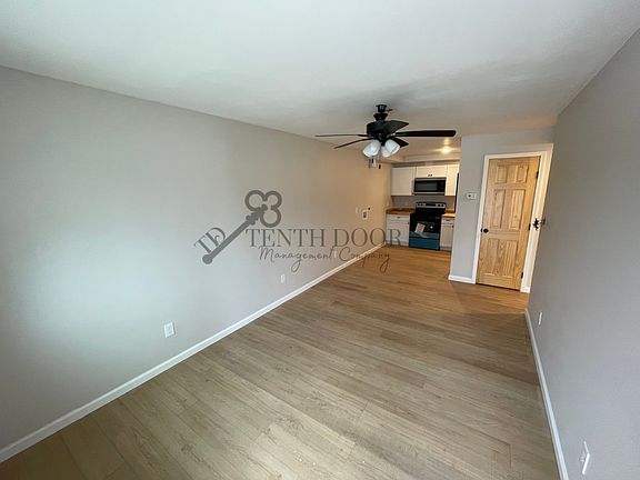 2nd image of 2980 Sevier Ave #Avenuee6