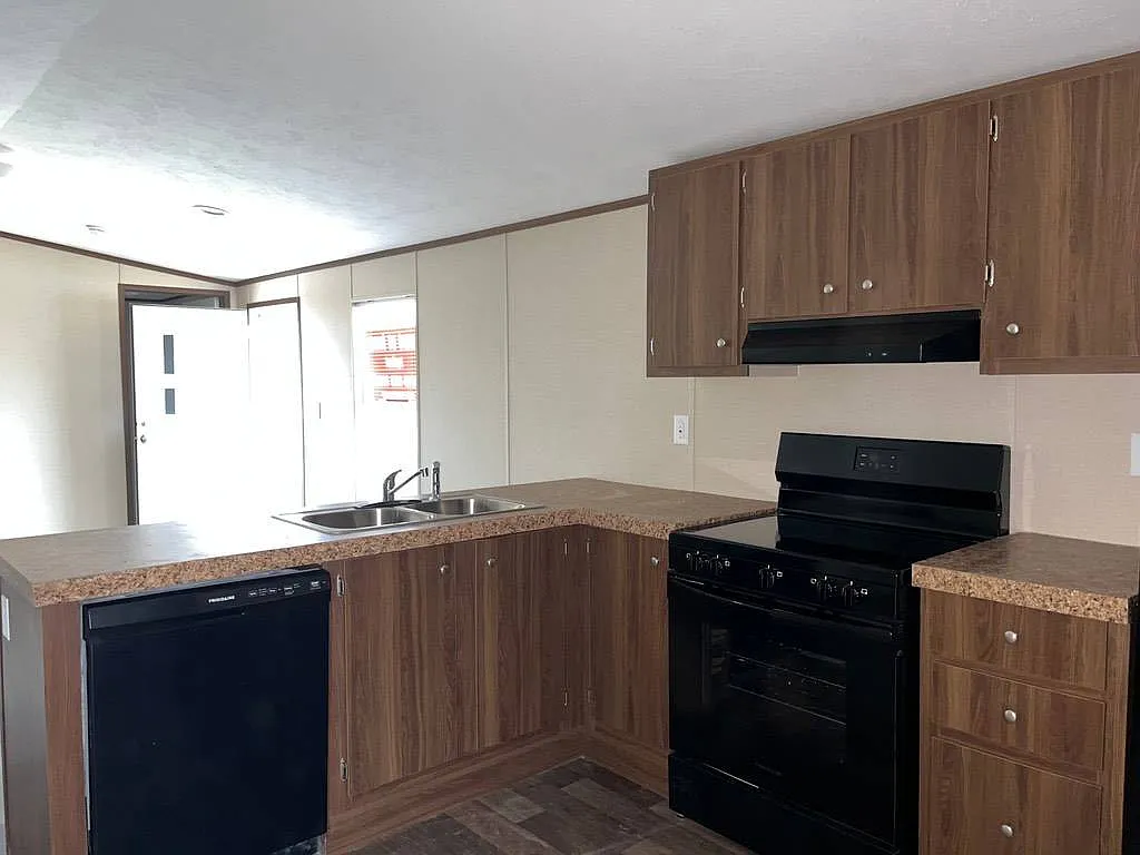 Building Photo - 111-11 High Ridge Ct #11