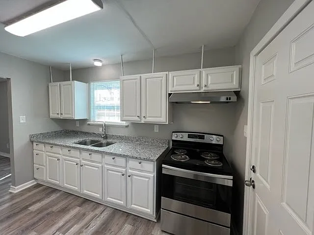 3 bed, 1222 sqft, $1,450 — Photo 3