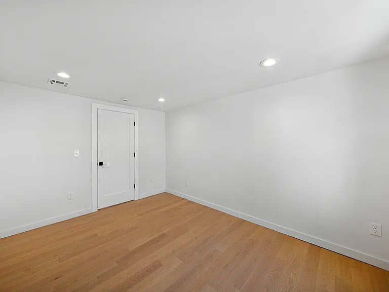 3 Meadow Rd #2 — Photo 16