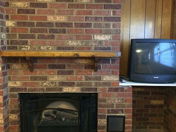 5th image of 406 Blackwelder St