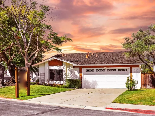 1251 Corsica Ln, Foster City, CA 94404