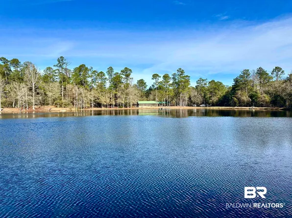 3881 Old Atmore Rd, Flomaton, AL 36441