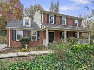 6205 Oak Glen Ln, Charlotte, NC 28277