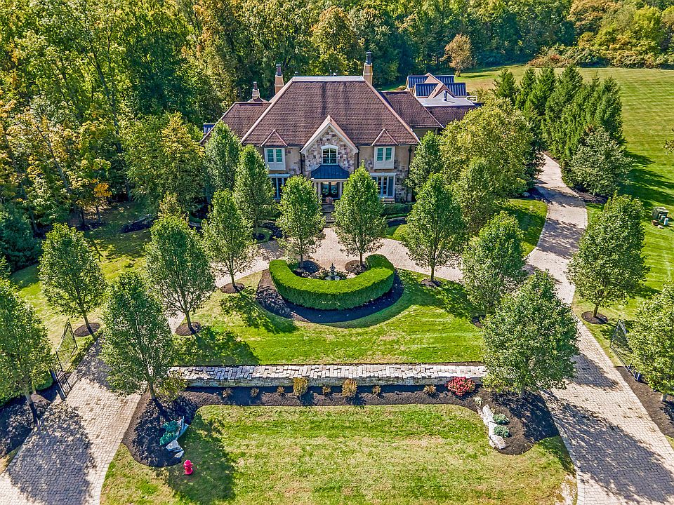 1581 Woodland Hall Dr, Delaware, OH 43015 Zillow