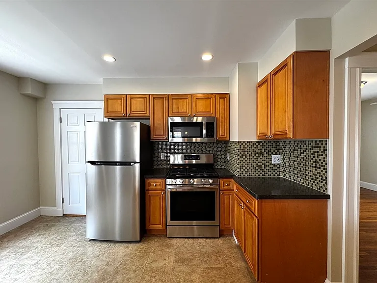 56 Dix St #56 — Photo 2
