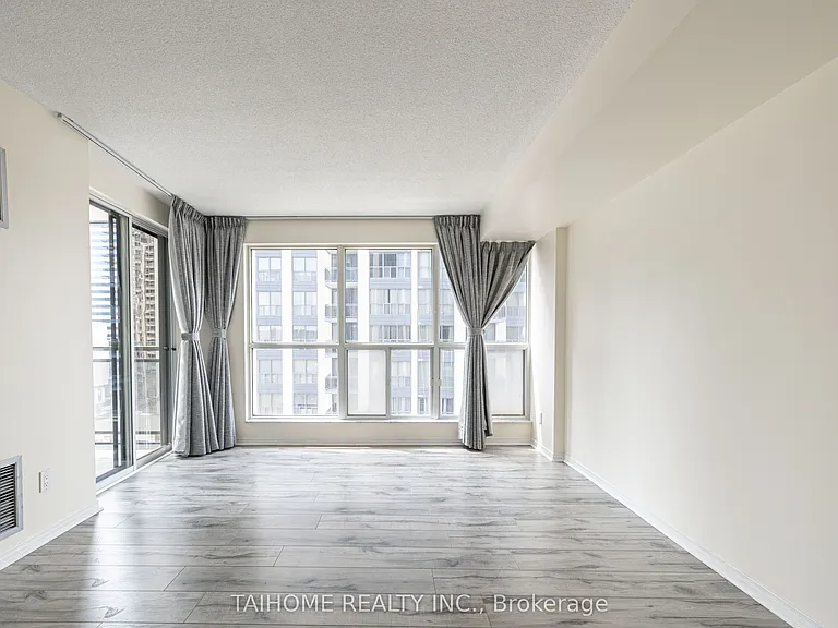 28 Hollywood Ave #809 — Photo 13
