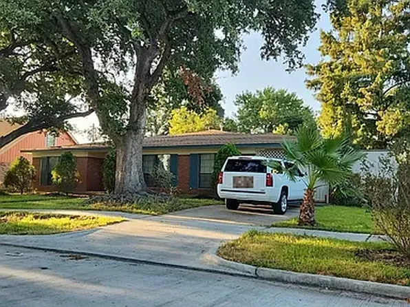 8310 Glenlea St, Houston, TX 77061