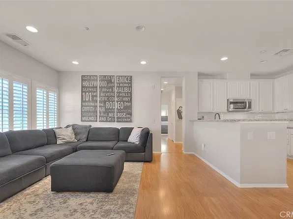 11450 Church St APT 63, Rancho Cucamonga, CA 91730