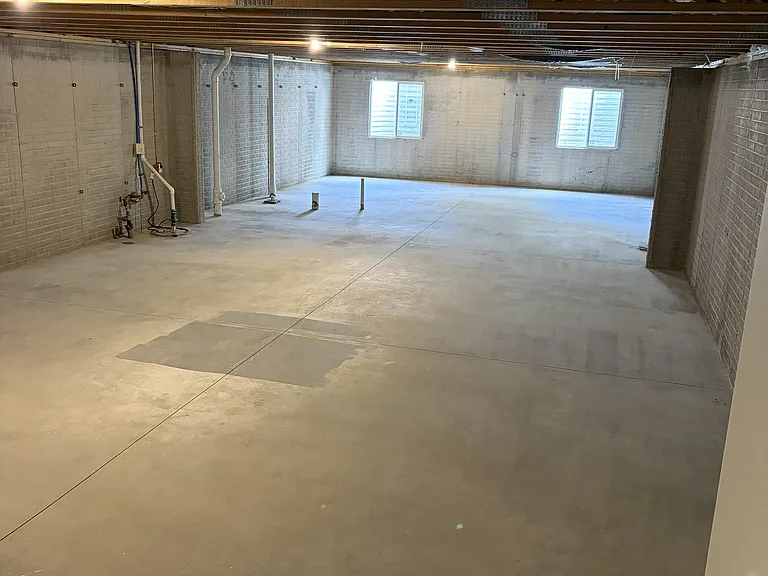 321 E 8th St S #1 — Photo 11