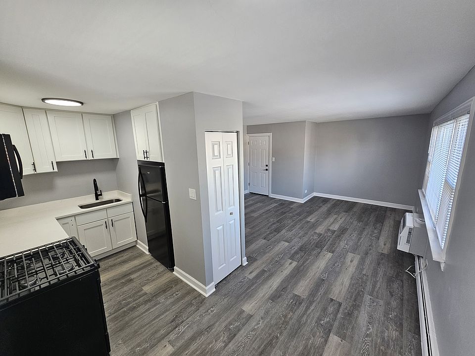 1st image of 1442 S Central Ave APT 6