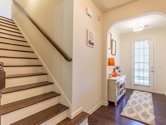 2nd image of 3224 Spicy Cedar Ln