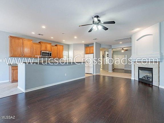 4th image of 1254 W Versilia Dr