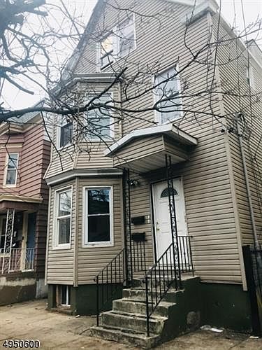 1st image of 142 Parker St #1