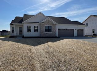N119W15047 Ivy Ln, Germantown, WI 53022