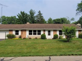 2278 Barnett Dr, Bellbrook, OH 45305