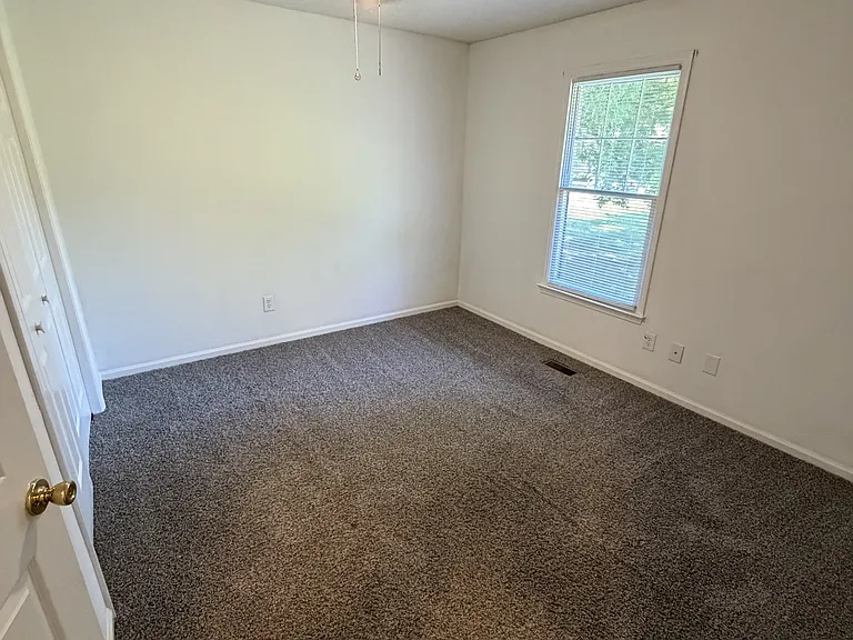 1010 B S Barbeque Rd #B — Photo 10