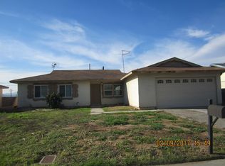 271 Versailles Pl, Riverside, CA 92501