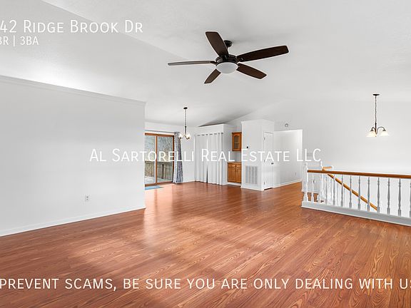 5th image of 142 Ridge Brook Dr
