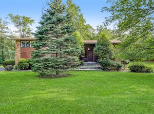 2 Olympia Ln, Monsey, NY 10952