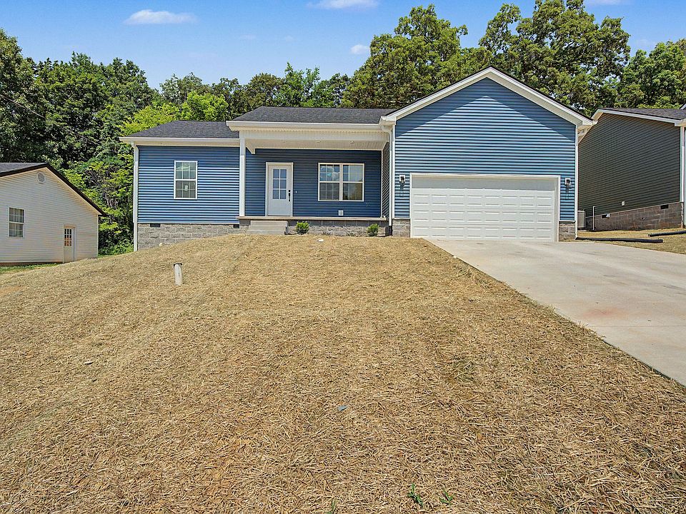 1st image of 318 Pine Hill Dr