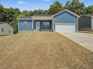 318 Pine Hill Dr, Hopkinsville, KY 42240