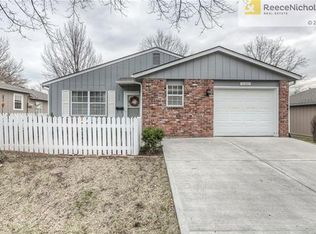 11327 W 77th Ter, Shawnee, KS 66214