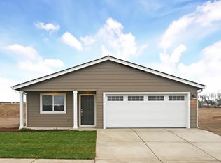 575 NE McCampbell St, Madras, OR 97741