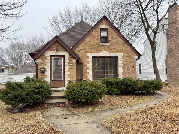 3720 North 56th STREET, Milwaukee, WI 53216
