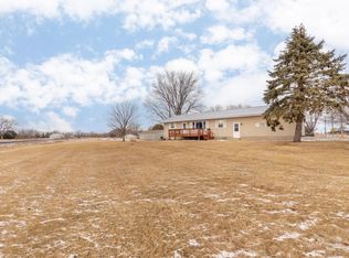 306 N Center St, Ionia, IA 50645
