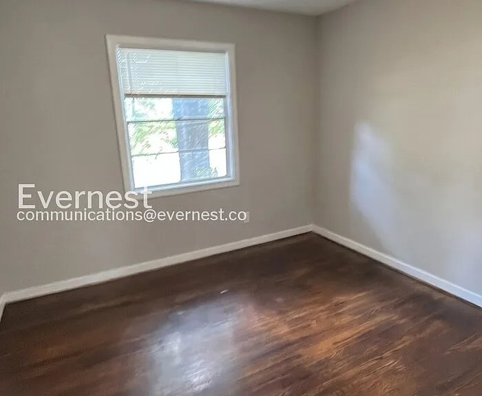 224 13th Ave NE — Photo 13