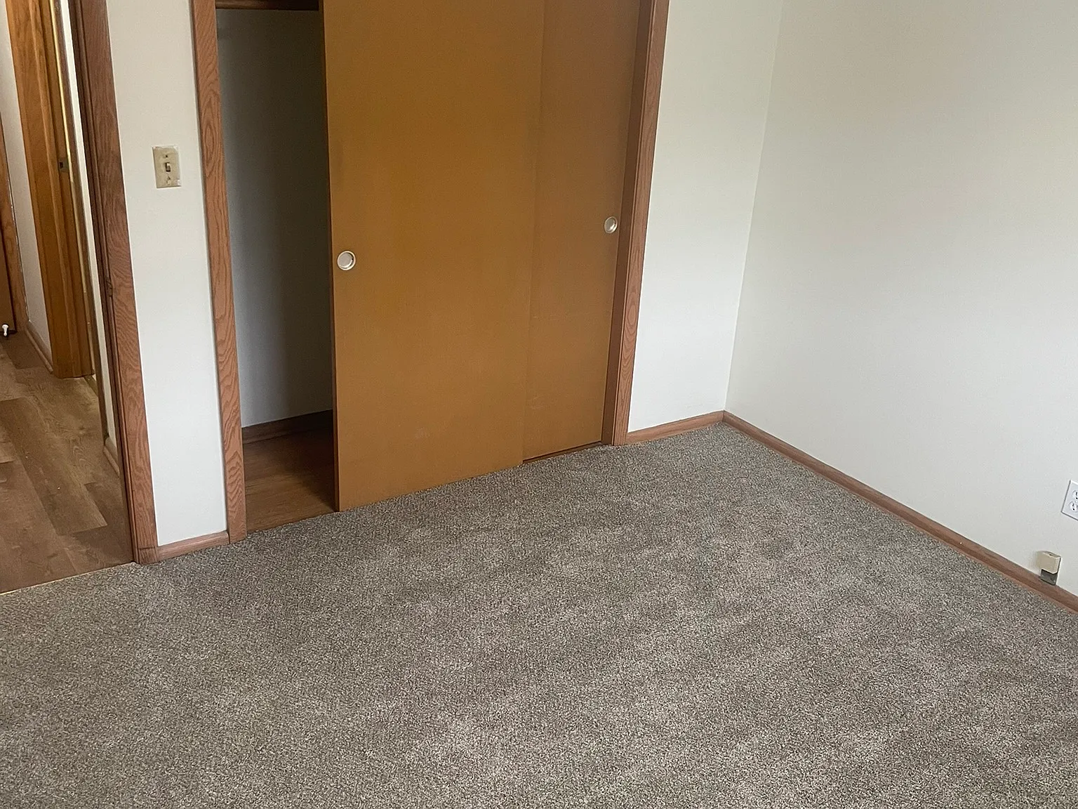 3913 S Packard Ave — Photo 4