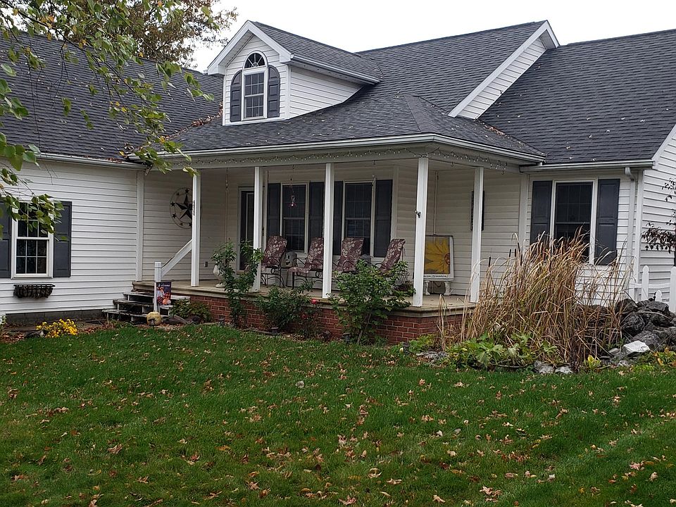 1st image of 714 Stoneybrook Dr