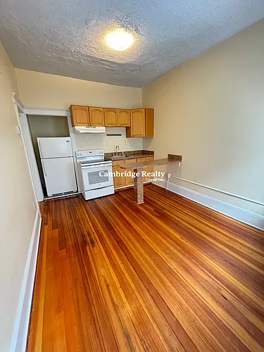 883 Huntington Ave #3T Photo 1