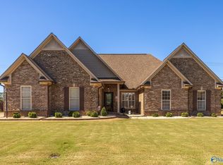 25134 Castlebury Dr, Athens, AL 35613