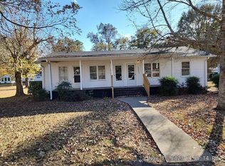 2494 Jefferson St #B, Courtland, AL 35618