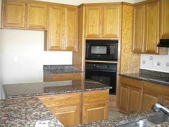 4th image of 10724 San Simeon Ln