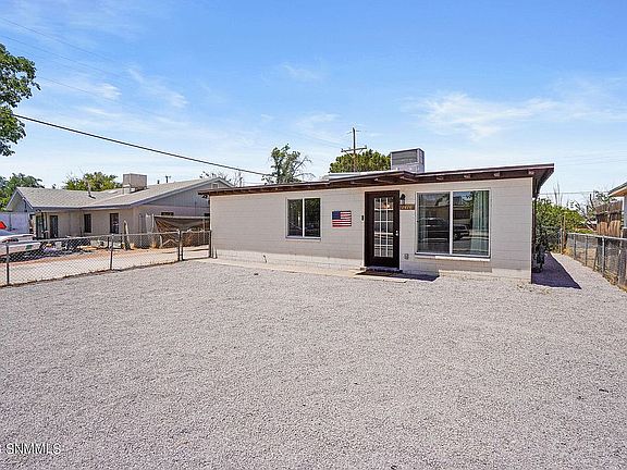 2nd image of 1416 Thomas Dr