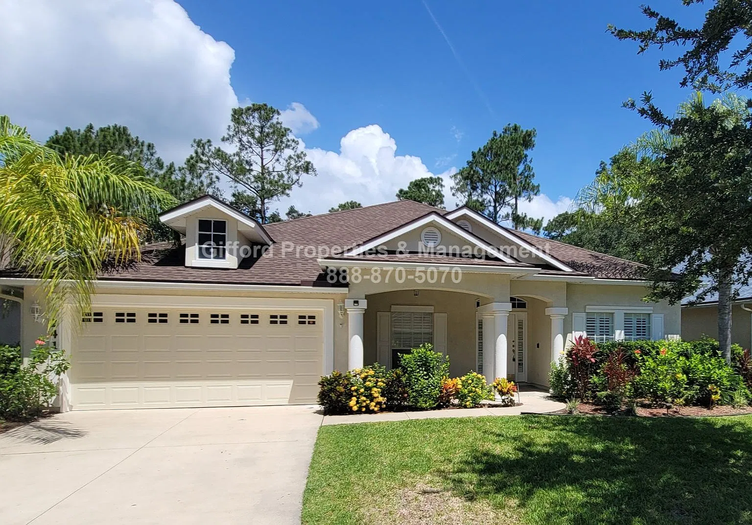 4 Bedroom Fleming Island Plantation Luxury Home on Golf Course — Photo 1