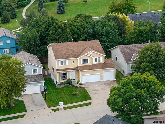 2nd image of 14933 Butler Ave